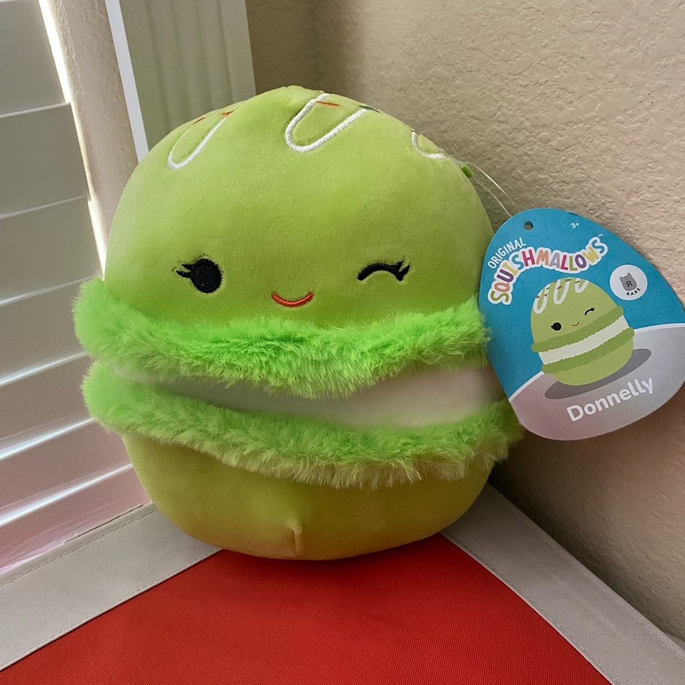 7.5” Donnelly Squishmallow